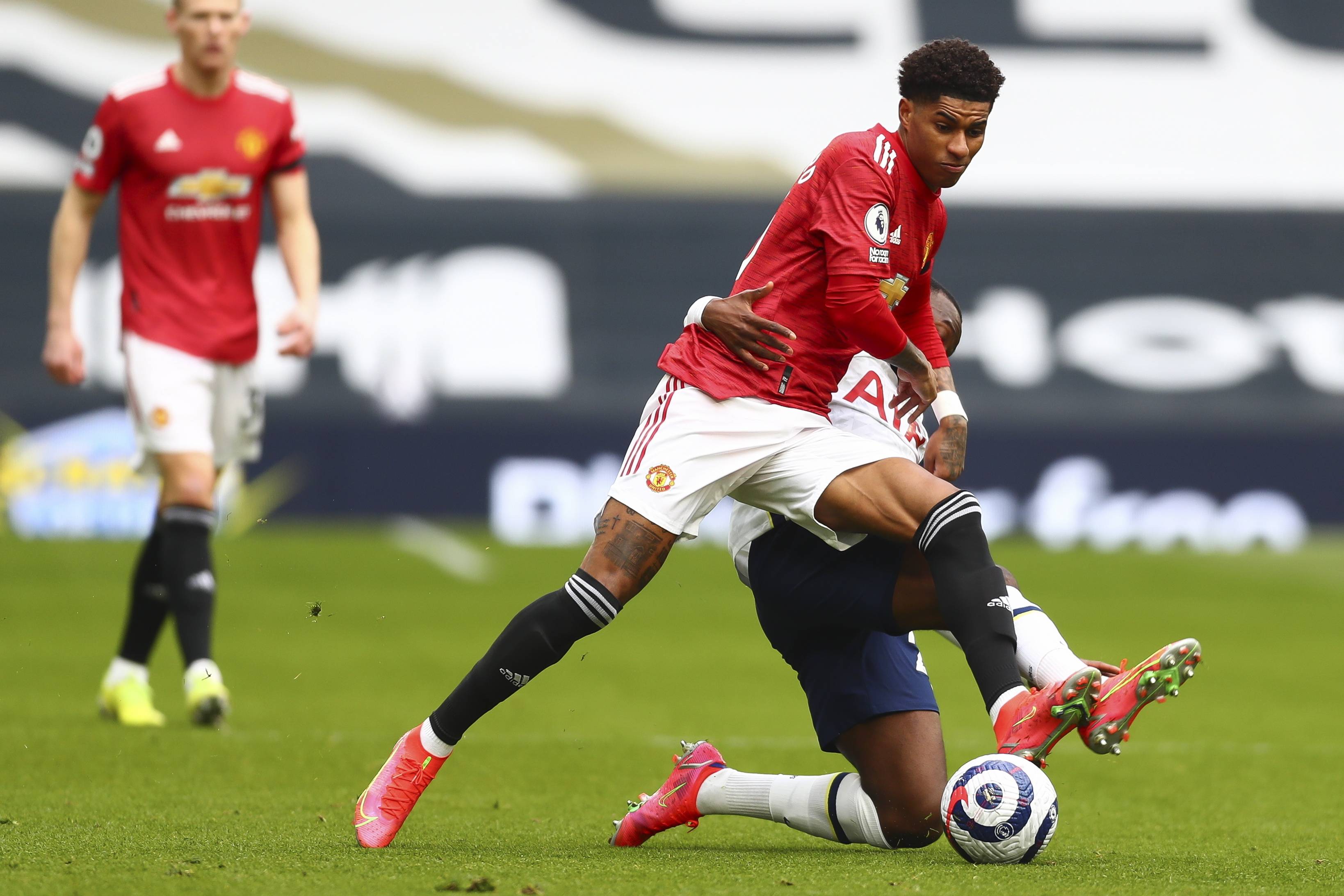 不容小觑 不容小觑