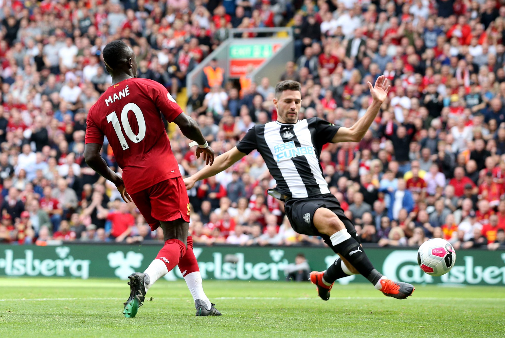 靠姆巴佩的 靠姆巴佩的